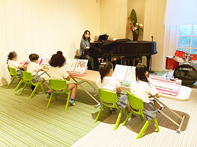 音楽のレッスンの様子