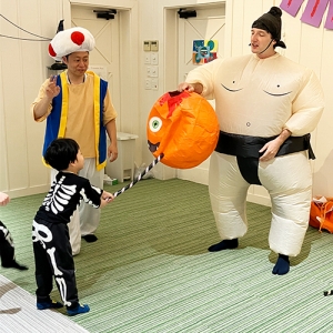 ピニャータ割りの様子