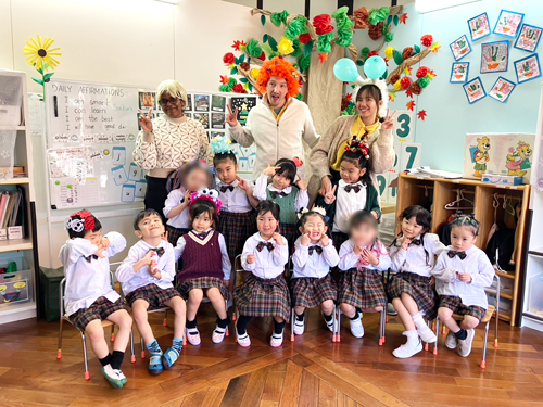 CrazyHairDayの生徒と先生