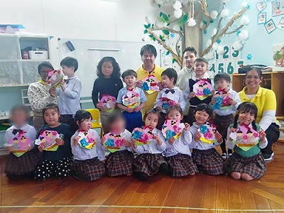 ひなまつり会を終えてみんなで記念撮影