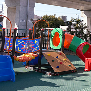 自分でルートを選べる複合遊具