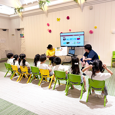 GrapeSEEDの授業に参加する中学生