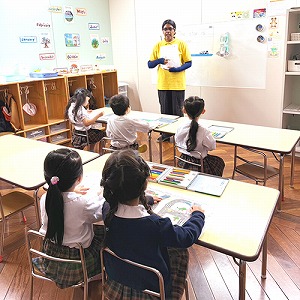 年中クラスの制作の様子